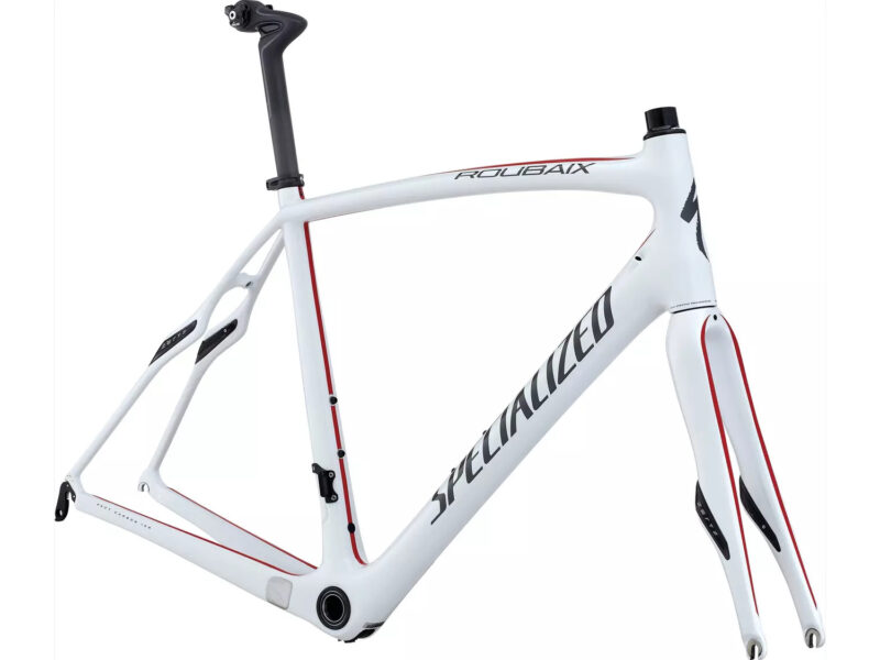 RENT A SPECIALIZED ROUBAIX PRO SL4 DI2 IN TORREVIEJA