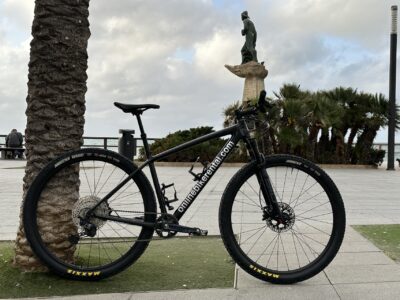 RENT A CARBON MOUNTAINBIKE IN TORREVIEJA